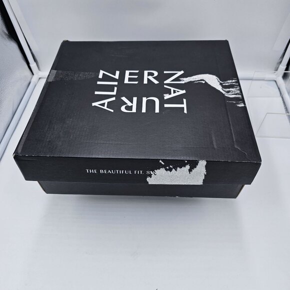 Naturalizer Imani Wedge Sandals – Size 11M Cookie Dough Nubuck – New in Box - Picture 8 of 11